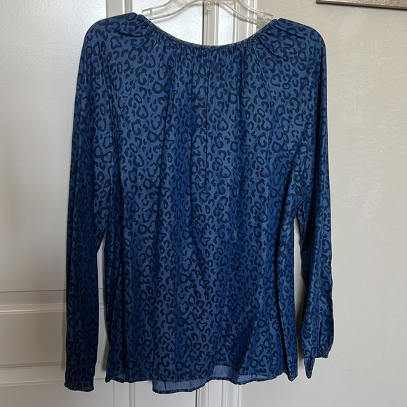 NYDJ pheasant leopard print chambray top - Picture 6 of 6